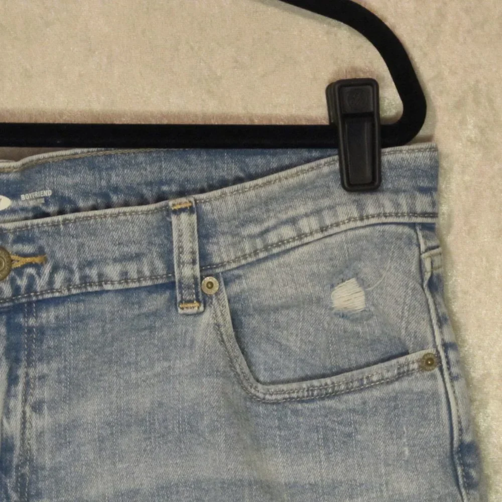 Old Navy Mid-Rise Boyfriend Jeans